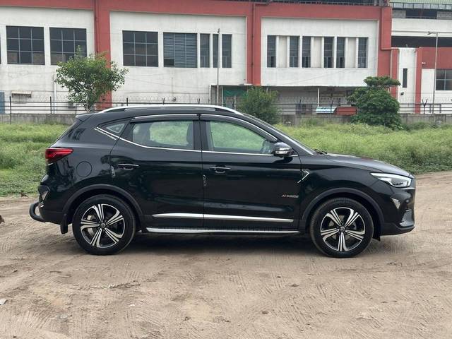 https://images10.gaadi.com/usedcar_image/4623449/original/processed_209051941097ac4ddec8d918b81c1a2c.jpg?imwidth=6401