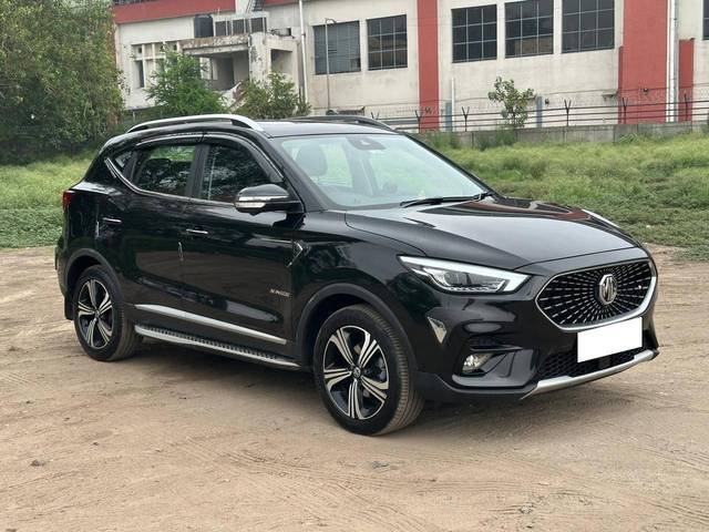 https://images10.gaadi.com/usedcar_image/4623449/original/processed_53cba1cb36d8f47e21c4e2f23edfc7e7.jpg?imwidth=6400