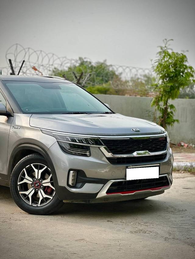 https://images10.gaadi.com/usedcar_image/4623451/original/processed_e2c148fc0243d1eff7969c09c1c357b8.jpg?imwidth=6400