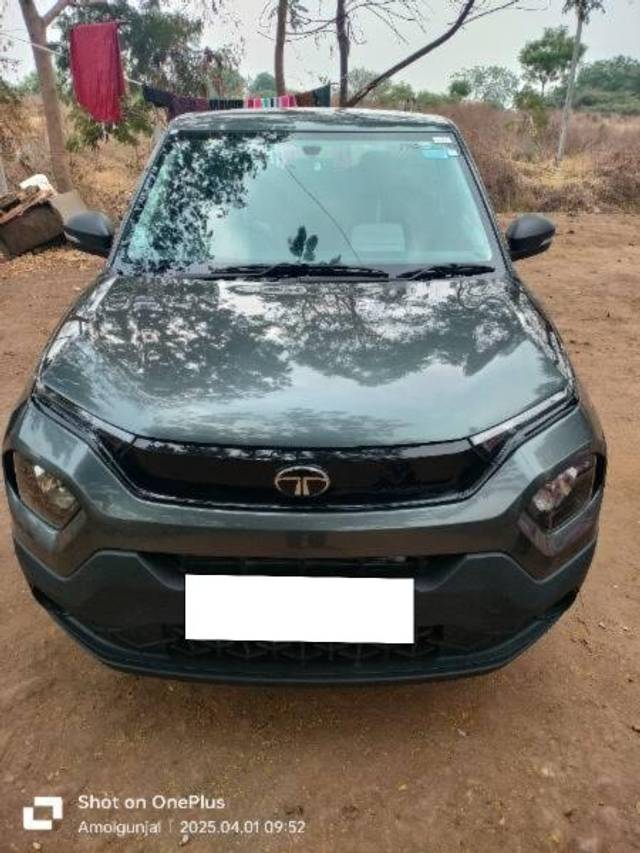 https://images10.gaadi.com/usedcar_image/4623457/original/processed_d880e41b-3182-456b-810d-93f32dc1b770.jpg?imwidth=6400
