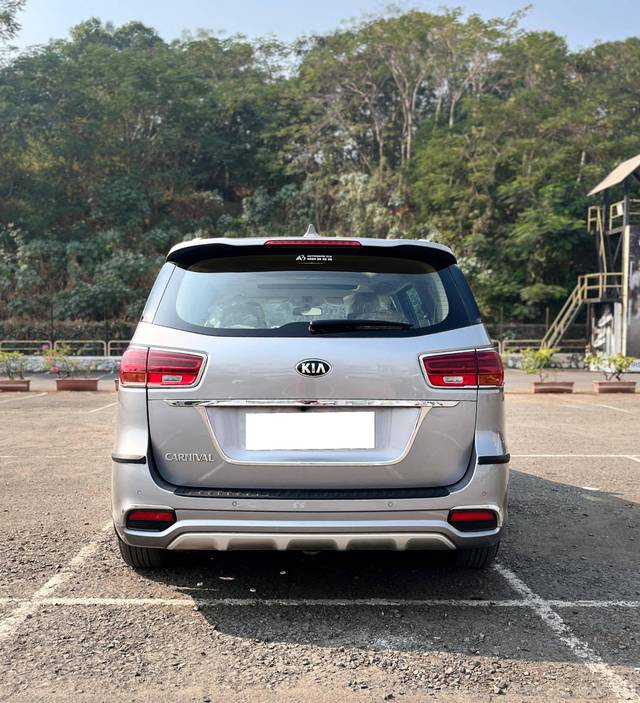 https://images10.gaadi.com/usedcar_image/4623474/original/processed_22de4faa980fe3e1d55b8de401d8caaa.jpg?imwidth=6402