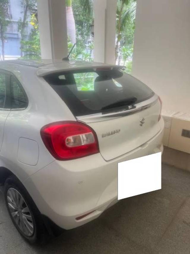 https://images10.gaadi.com/usedcar_image/4623479/original/processed_2dd0ebb9-58d1-4583-b9a9-700192f6f02b.jpg?imwidth=6401
