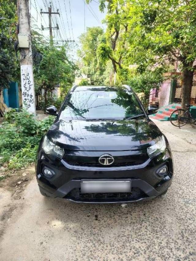 https://images10.gaadi.com/usedcar_image/4623486/original/processed_23a0f03e-5ea5-4798-872f-6b7937b4ab72.jpg?imwidth=6402