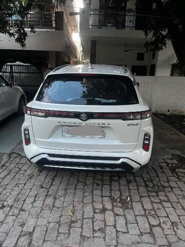 https://images10.gaadi.com/usedcar_image/4623490/original/processed_ab1eed77-3f40-4671-9b3a-a3be2ca4e50f.jpeg?imwidth=6402