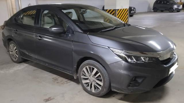 https://images10.gaadi.com/usedcar_image/4623556/original/c6528434ee9b991627d2969c55f21029.jpg?imwidth=6400