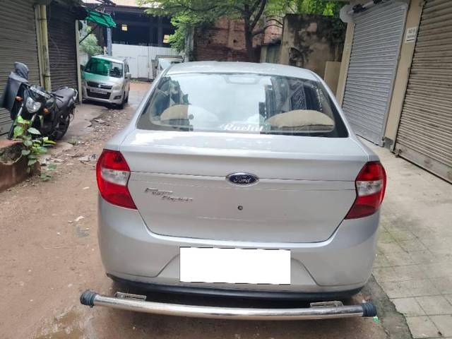 https://images10.gaadi.com/usedcar_image/4623557/original/processed_b7cebaa8-2437-4fba-8ee9-4de7b99af9f5.jpg?imwidth=6402