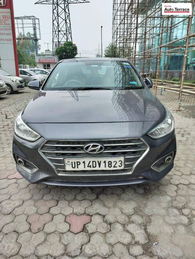 https://images10.gaadi.com/usedcar_image/4623563/original/5ba0a9be1e1b4ba8da8e994a47c0d865.jpg?imwidth=6400