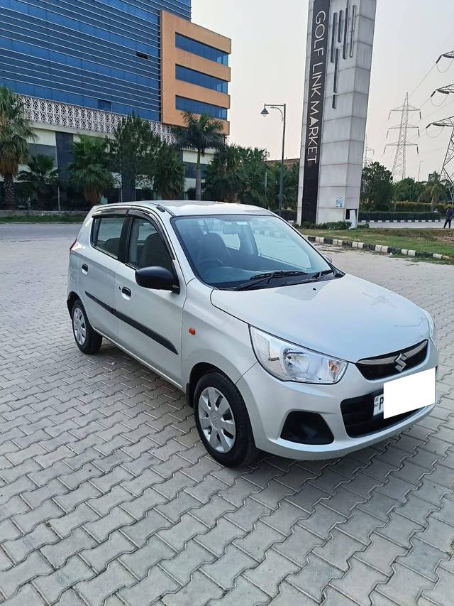 https://images10.gaadi.com/usedcar_image/4623572/original/processed_534f7b194d21fe1924d9d62a63d57d66.jpg?imwidth=6400