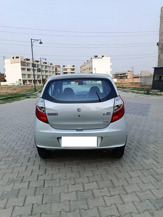 https://images10.gaadi.com/usedcar_image/4623572/original/processed_73d5c9f88a5828599391db5306e857a4.jpg?imwidth=6402