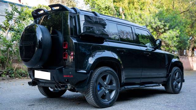 https://images10.gaadi.com/usedcar_image/4623578/original/processed_dd979fe25004870193cb426ed208c7fa.jpg?imwidth=6401