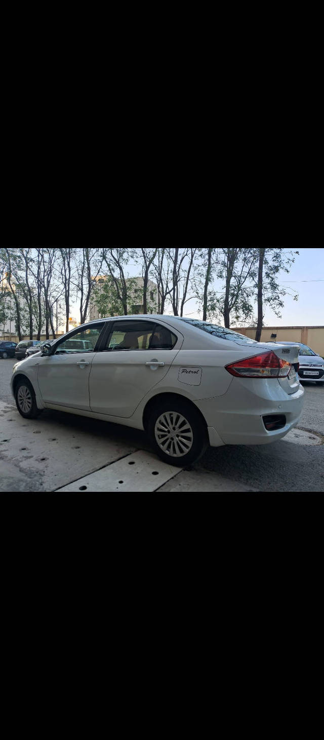 https://images10.gaadi.com/usedcar_image/4623580/original/processed_9aa179a0e67644940ba96508357a4aac.png?imwidth=6401