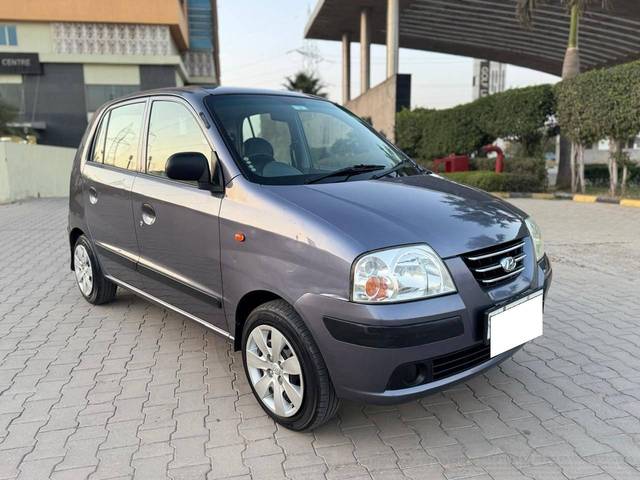https://images10.gaadi.com/usedcar_image/4623582/original/processed_627cfdd12a3e37d680744eeeb51284d2.jpg?imwidth=6400