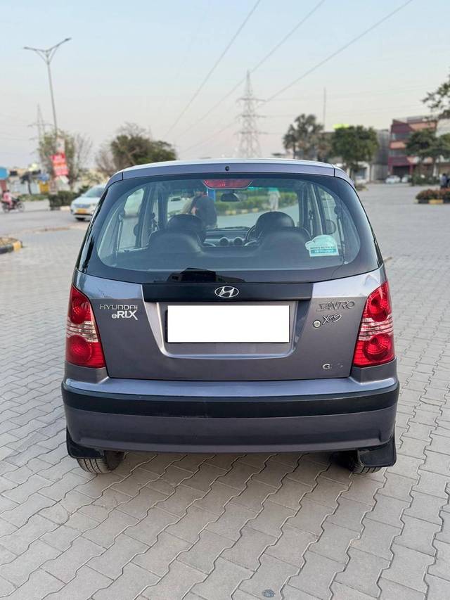 https://images10.gaadi.com/usedcar_image/4623582/original/processed_9990c30478010217f3fc9a5ce8150d65.jpg?imwidth=6402