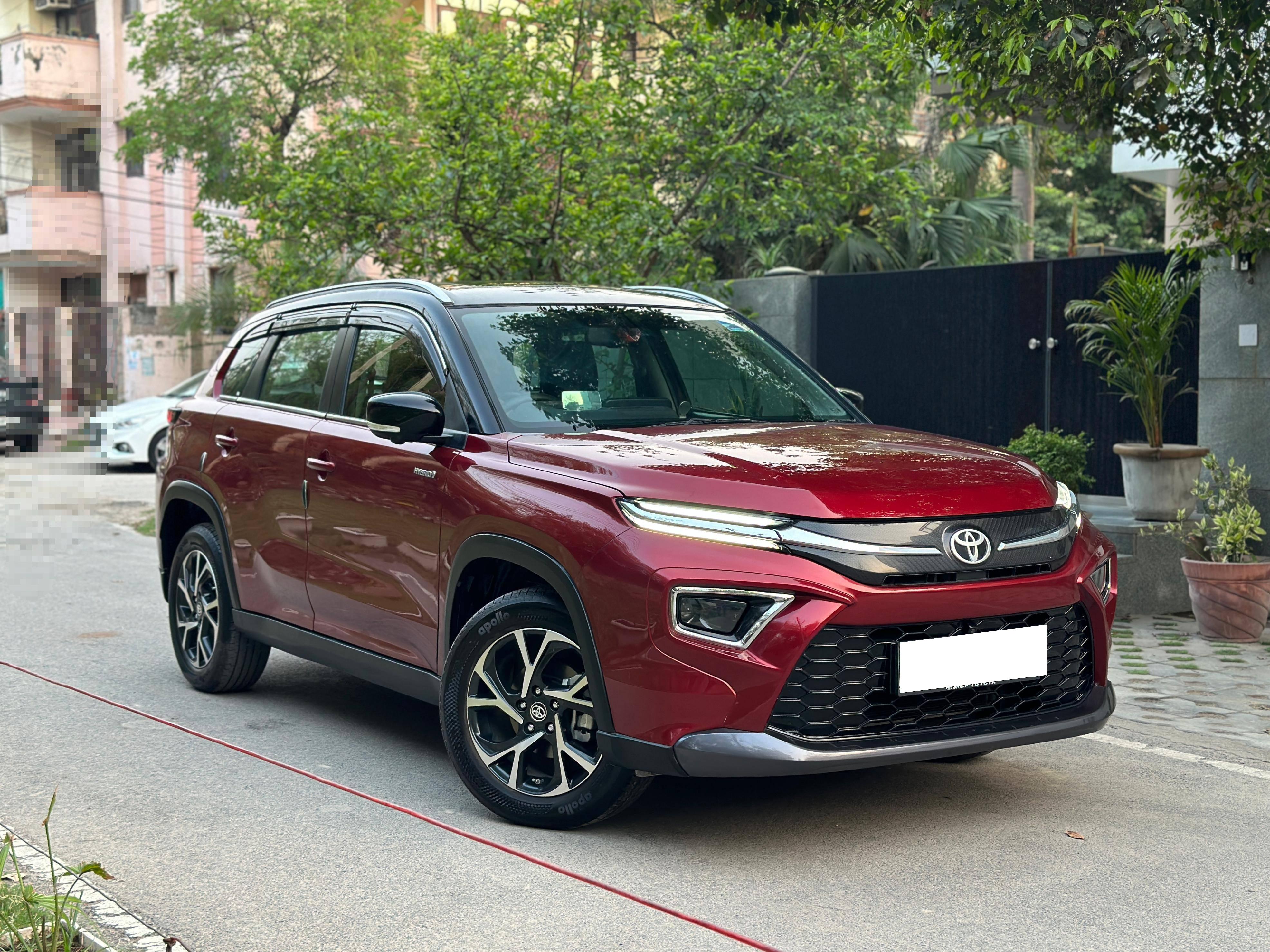 Used Toyota Hyryder V HYBRID Car in New Delhi, 2023 Model - Find Best ...