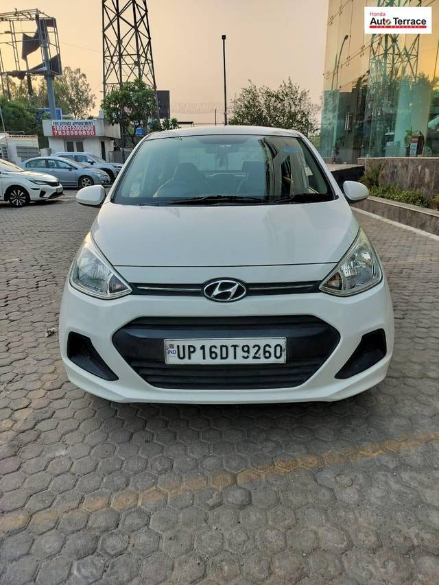 https://images10.gaadi.com/usedcar_image/4623608/original/85647e2950f6982bbf4304d593cf8d74.jpg?imwidth=6400