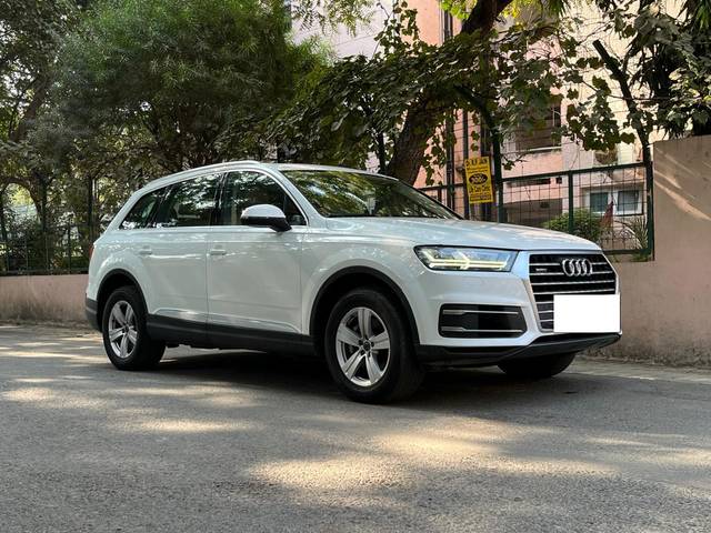 https://images10.gaadi.com/usedcar_image/4623612/original/processed_d456f58e532a710b36cfa34311e8c216.jpg?imwidth=6400