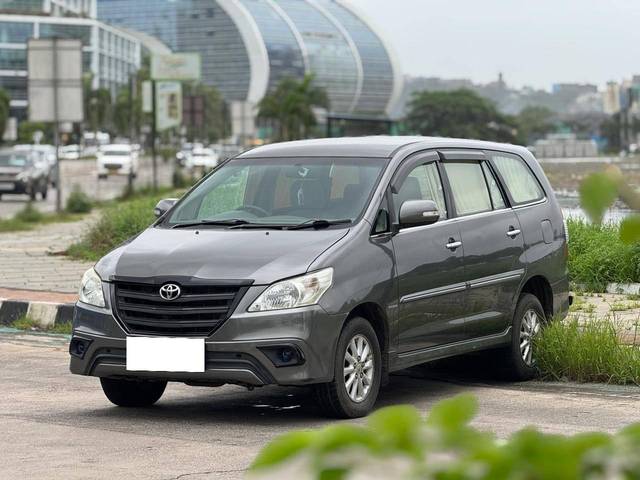 https://images10.gaadi.com/usedcar_image/4623619/original/processed_343096344811335cb478e649e97d2654.jpg?imwidth=6402
