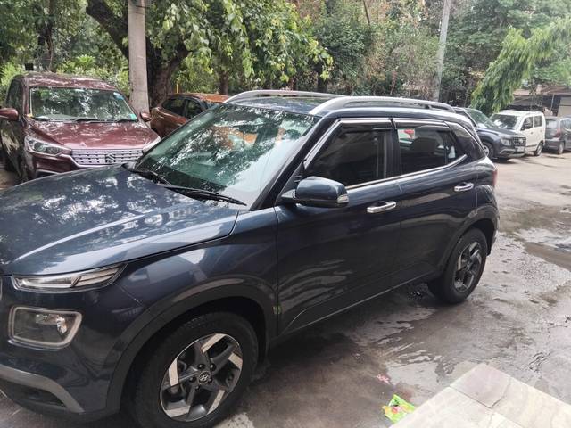 https://images10.gaadi.com/usedcar_image/4623631/original/5c14509c0e93df6dee07de19331c80ab.jpg?imwidth=6400