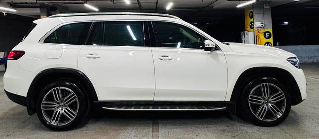 https://images10.gaadi.com/usedcar_image/4623634/original/processed_c0f66c0589a4c685e6c6ad764c822122.jpg?imwidth=6401