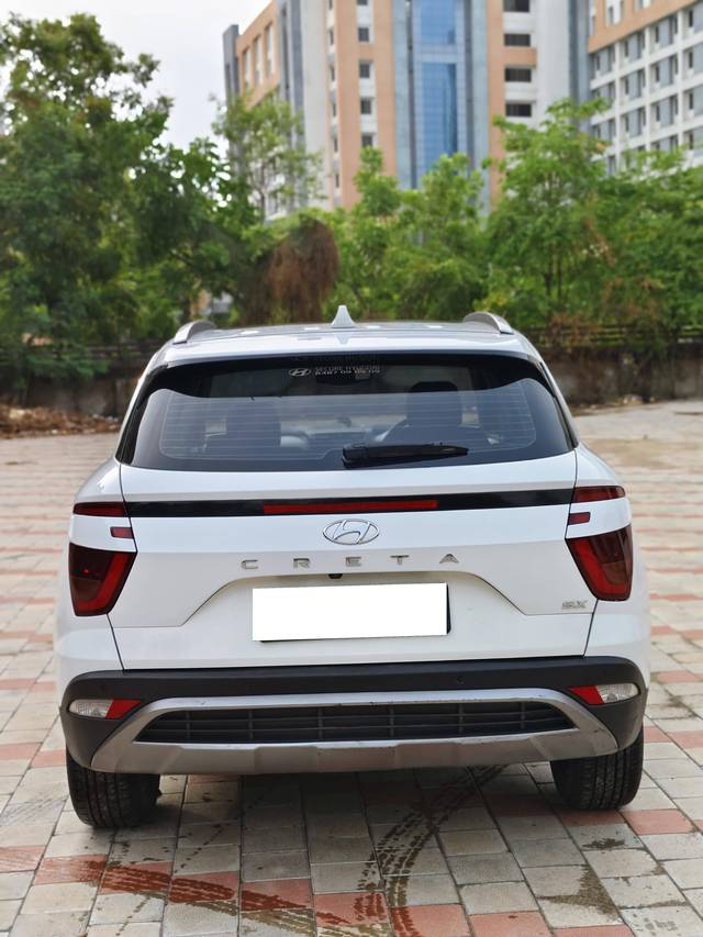https://images10.gaadi.com/usedcar_image/4623639/original/processed_504d306984dfff4e301317c6bc6e3850.jpg?imwidth=6402