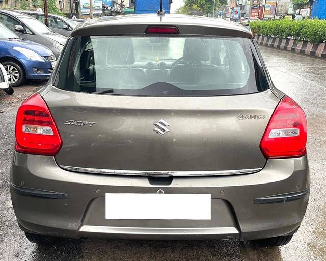 https://images10.gaadi.com/usedcar_image/4623657/original/processed_853394dd-6059-4c81-b73d-f6f66fda0bb1.jpg?imwidth=6402