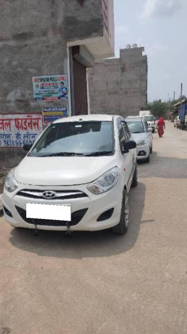 https://images10.gaadi.com/usedcar_image/4623669/original/processed_e76a2ccf-8f75-40ff-8194-4c2a4b590094.jpg?imwidth=6400