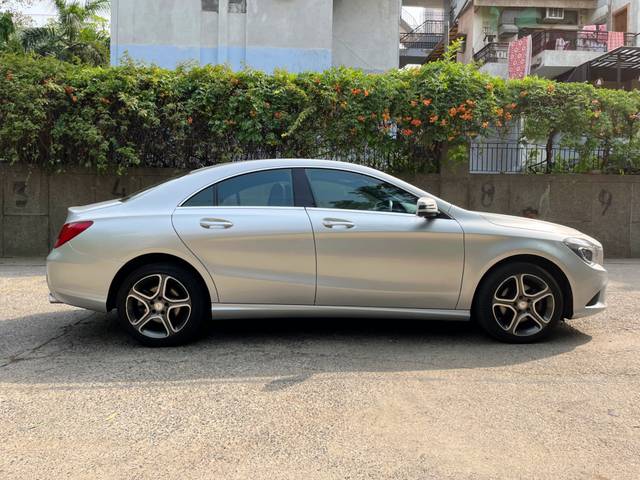 https://images10.gaadi.com/usedcar_image/4623705/original/2c52cb5a6139090e51e4d84321687924.jpg?imwidth=6401