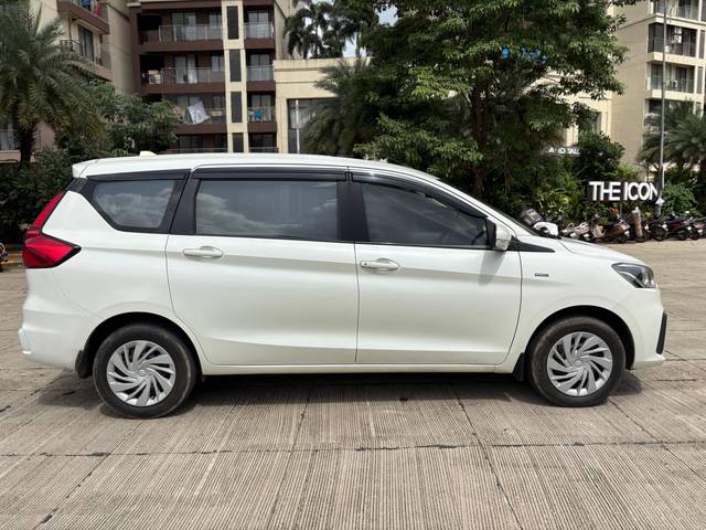 https://images10.gaadi.com/usedcar_image/4623707/original/processed_79bb76f4-7ad7-497a-bae8-7e20742dc230.jpg?imwidth=6401