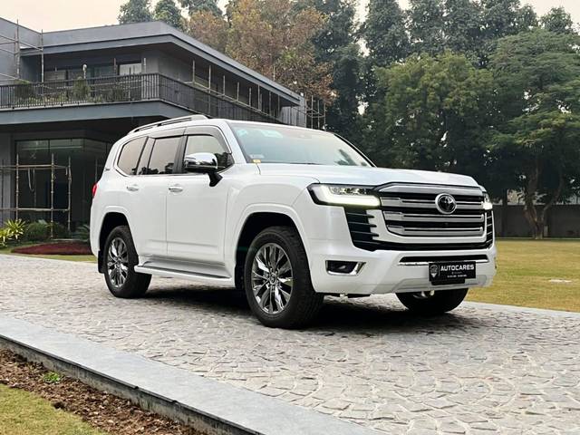 https://images10.gaadi.com/usedcar_image/4623712/original/processed_1a62093a8b6057b2049c48cf007de4fb.jpg?imwidth=6400