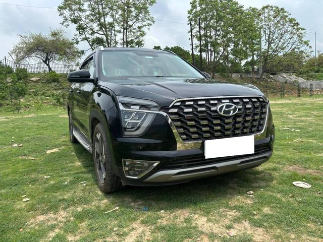 https://images10.gaadi.com/usedcar_image/4623714/original/processed_d15a53a472fdbc551e04c27ecd482399.jpg?imwidth=6400