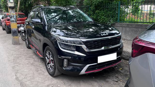 https://images10.gaadi.com/usedcar_image/4623720/original/processed_749957ecead9161b262ec993112581a7.jpg?imwidth=6400