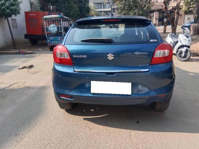 https://images10.gaadi.com/usedcar_image/4623721/original/processed_8aaa9b32e0fd3854fda4888f83ccffa1.jpg?imwidth=6401