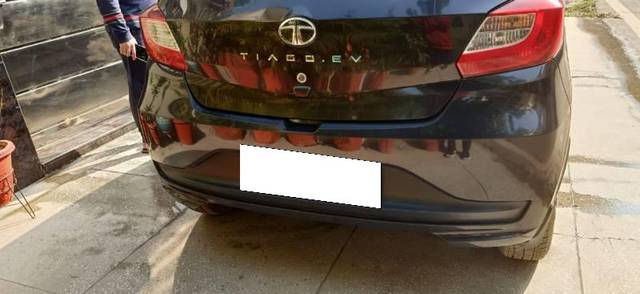 https://images10.gaadi.com/usedcar_image/4623724/original/processed_b6280d79-c7f5-4d96-ae76-99c726fdd138.jpg?imwidth=6401