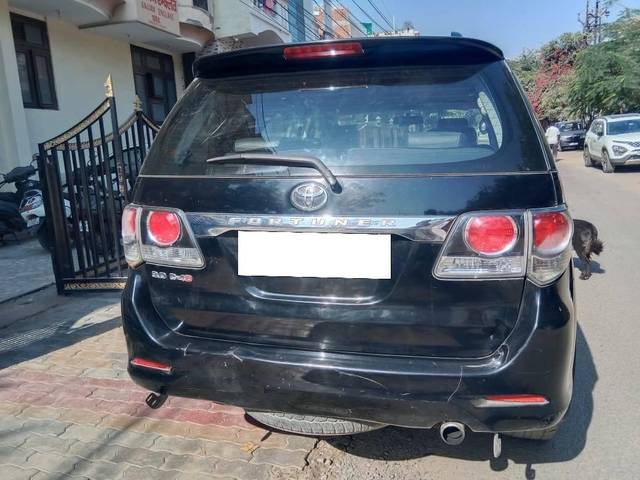 https://images10.gaadi.com/usedcar_image/4623725/original/processed_f008e211535324876dc32246451096c7.jpg?imwidth=6401