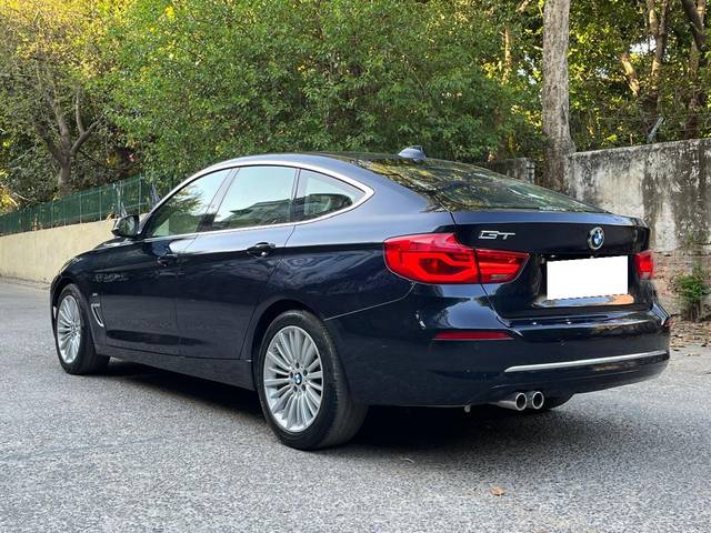 https://images10.gaadi.com/usedcar_image/4623750/original/processed_1b3c120820ab70fe01b2a93fe57ce2e9.jpg?imwidth=6402