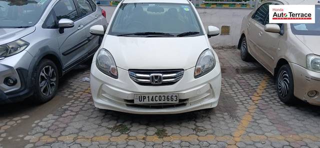 https://images10.gaadi.com/usedcar_image/4623755/original/8b20f0fc3f2dc6e6ad55f690d782f9d9.jpg?imwidth=6400