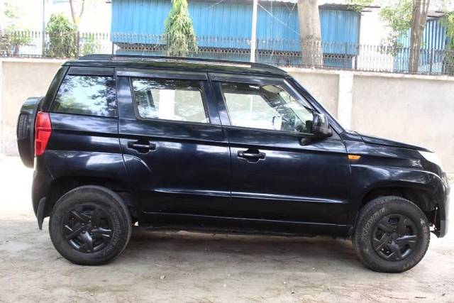 https://images10.gaadi.com/usedcar_image/4623772/original/processed_6c51f3cd-f8d4-4aa6-a8f7-96aaa85f52cc.jpeg?imwidth=6400