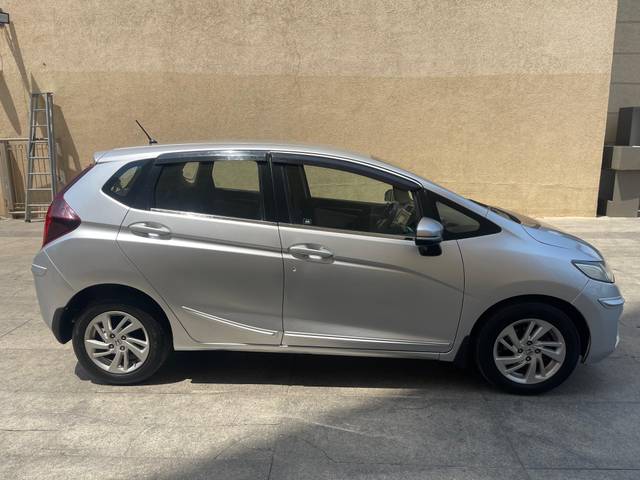 https://images10.gaadi.com/usedcar_image/4623774/original/c64c0c983270a1d121969da44a07efd8.jpg?imwidth=6401