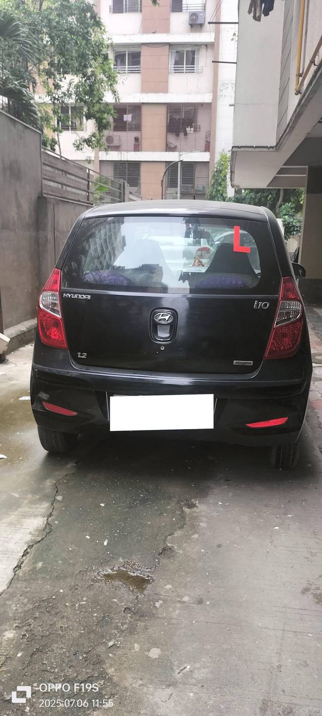 https://images10.gaadi.com/usedcar_image/4623776/original/processed_0bd0f185-a3a2-437e-b574-d26bc881f73a.jpg?imwidth=6400