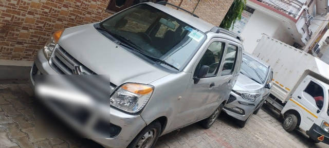 https://images10.gaadi.com/usedcar_image/4623797/original/b141937e-5e20-4f5b-a3c4-07542e5f04c0.png?imwidth=6400