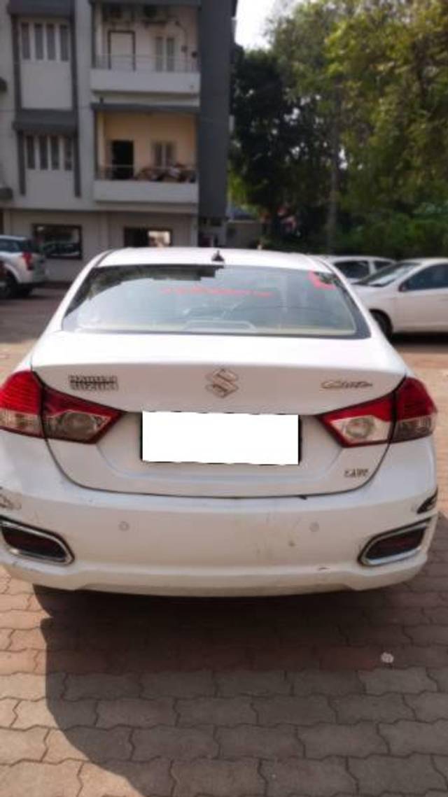 https://images10.gaadi.com/usedcar_image/4623806/original/processed_362ba585-f4c0-49c2-8f3a-151645931b72.jpg?imwidth=6401