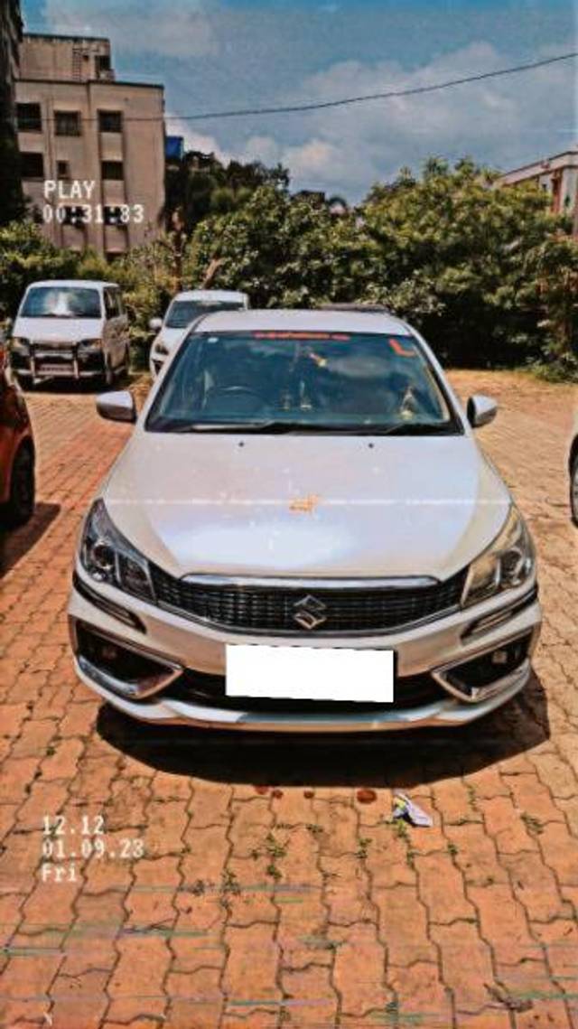 https://images10.gaadi.com/usedcar_image/4623806/original/processed_36837ae9-acb4-484c-9d63-f36cefdd1e7f.jpg?imwidth=6400