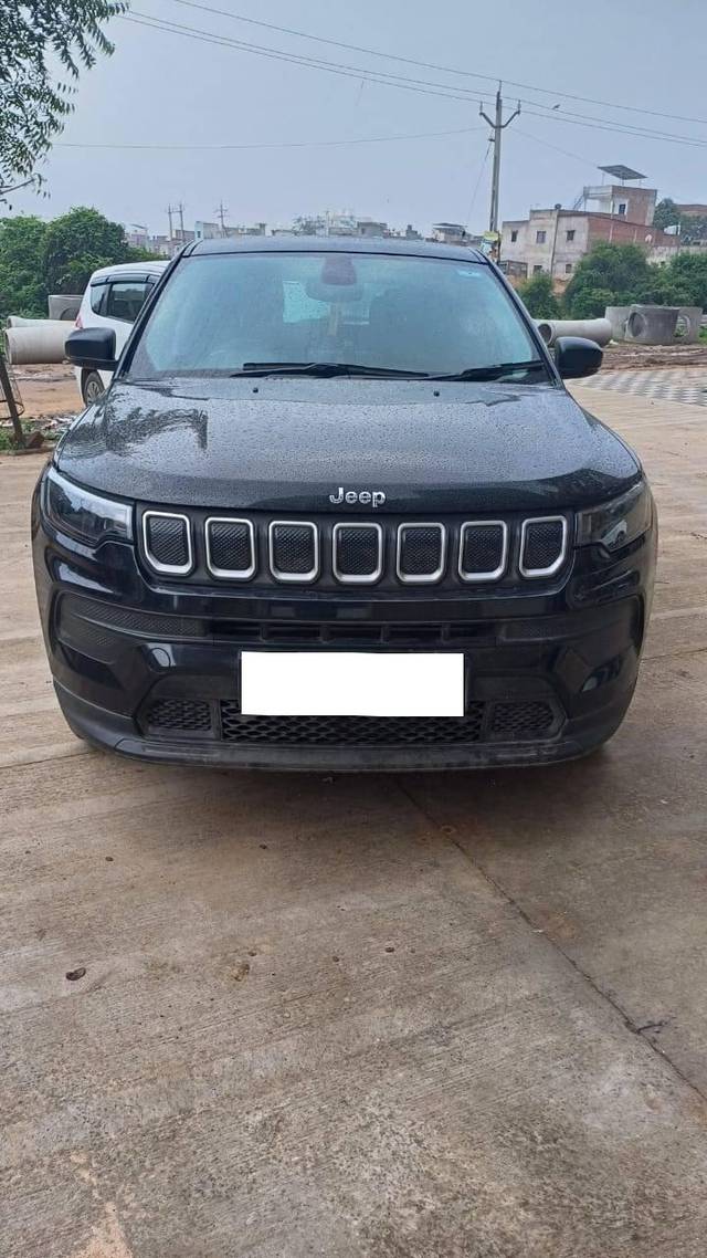 https://images10.gaadi.com/usedcar_image/4623815/original/processed_361efc6e-751c-433a-a97d-13b5af0b822c.jpg?imwidth=6402