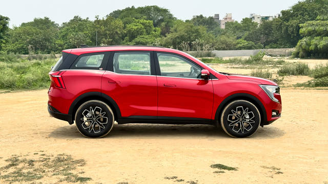 https://images10.gaadi.com/usedcar_image/4623836/original/d3e7b11c2073b827e64c7863fcacd8aa.JPG?imwidth=6401