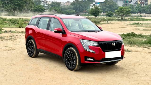 https://images10.gaadi.com/usedcar_image/4623836/original/processed_9453f40387d7fd9ef5908668f0c3a10d.JPG?imwidth=6400