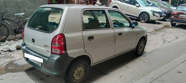 https://images10.gaadi.com/usedcar_image/4623860/original/processed_73682fe99f3eb1a346fcf80276b2a09c.jpg?imwidth=6402