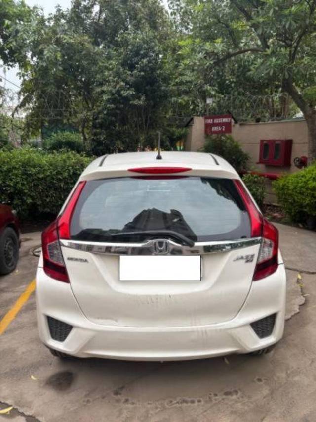https://images10.gaadi.com/usedcar_image/4623862/original/processed_339328d8-98d1-4803-9c4b-20c681a3ea17.jpg?imwidth=6401