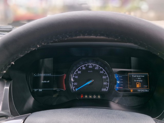 Second-hand 2017 Ford Endeavour 3.2 Titanium AT 4X4 for sale in Mumbai-11