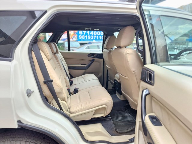 Second-hand 2017 Ford Endeavour 3.2 Titanium AT 4X4 for sale in Mumbai-10