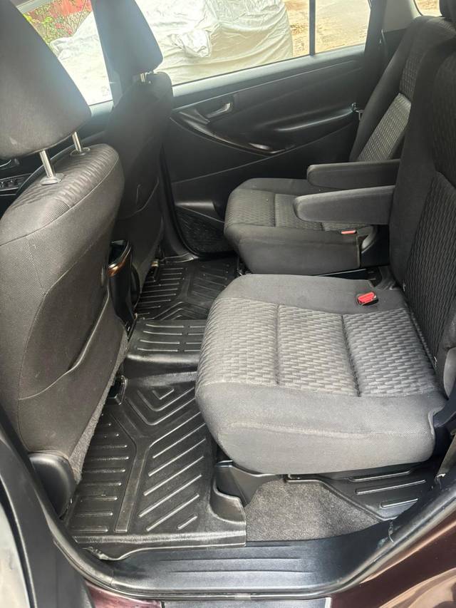 https://images10.gaadi.com/usedcar_image/4623894/original/2f4644d7fb9e7047b01cb5835080e0cd.jpeg?imwidth=6402